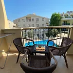 Club Karakas 2*