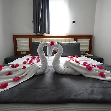 Hotel Club Karakas