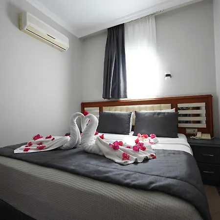 Hotel Club Karakas 2*