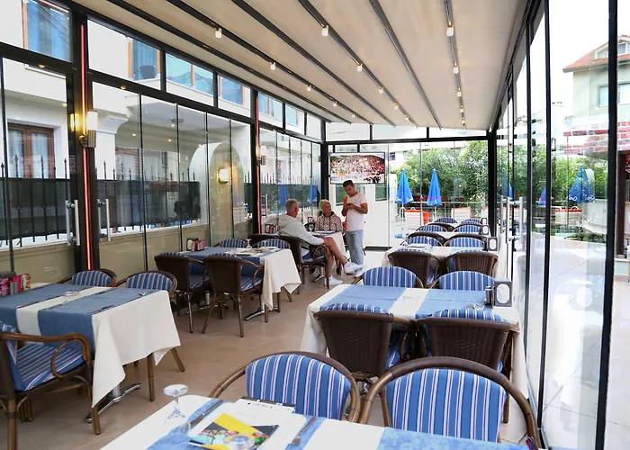 Club Karakas Μαρμαρίς