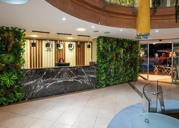 Club Karakas Ξενοδοχείο 2*