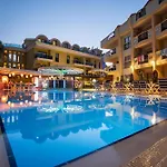 Hotel Club Karakas 2*