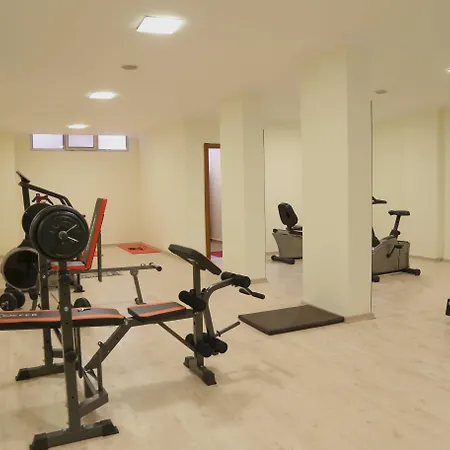 Club Karakas 4*