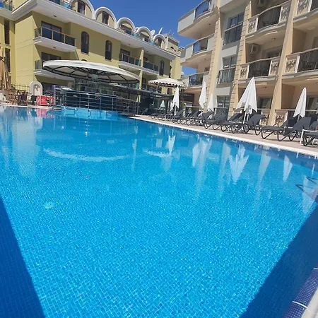 Club Karakas 2*