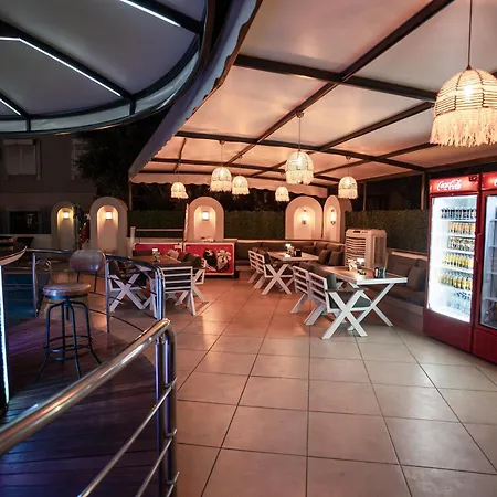 Club Karakas