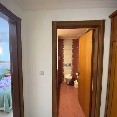 Club Karakas Hotel 2*