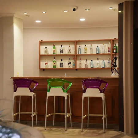 Club Karakas فندق مرمريس