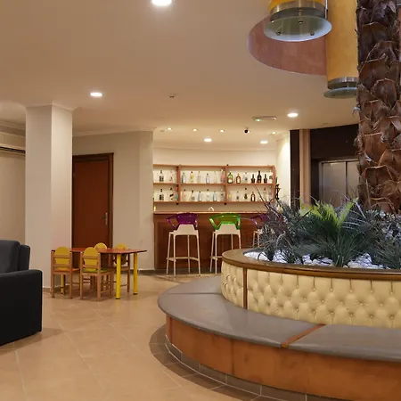فندق Club Karakas مرمريس
