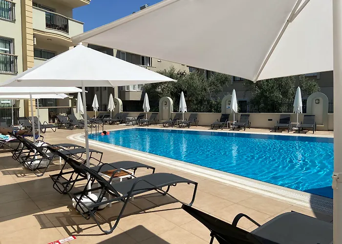 Club Karakas מלון