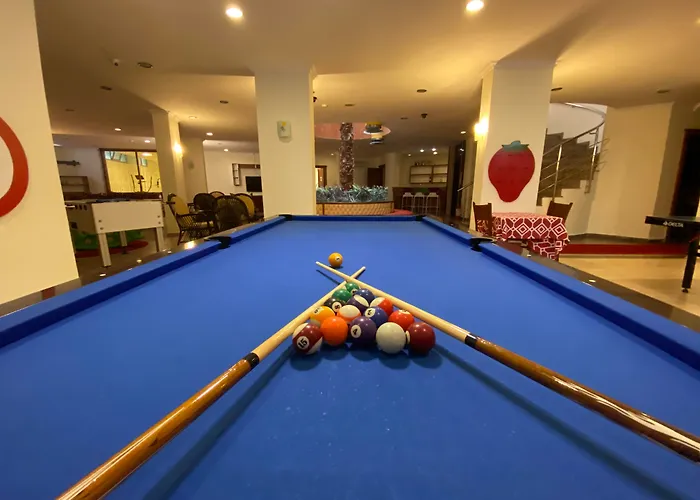 Club Karakas מלון 2*