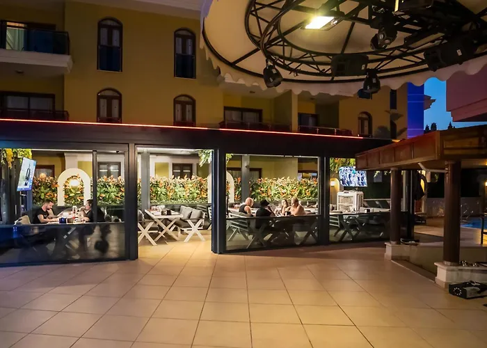 Club Karakas מלון