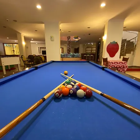 Club Karakas Отель 2*