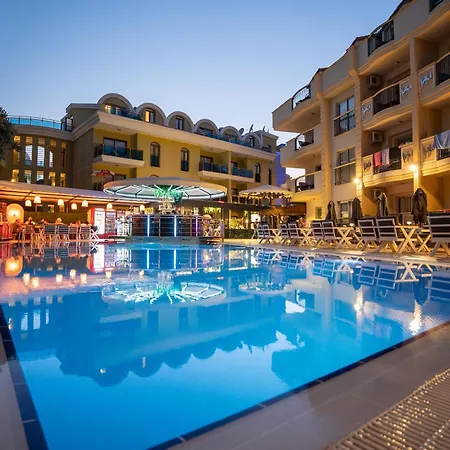 Ξενοδοχείο Club Karakas 2*