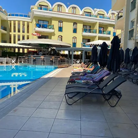 Club Karakas Мармарис