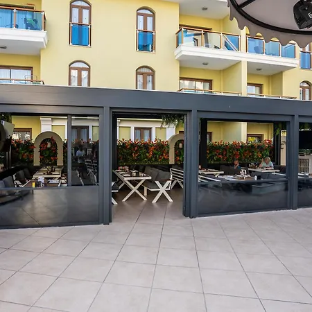 Club Karakas 2* Мармарис