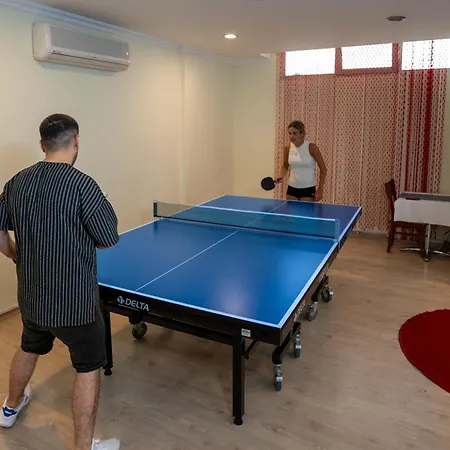 Club Karakas Отель 2*