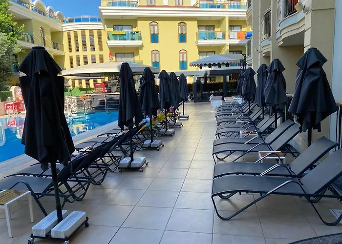 Club Karakas 2*