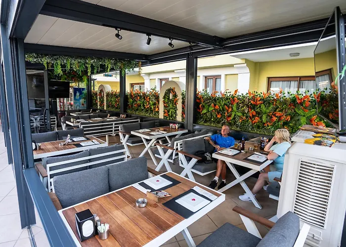 Hotell Club Karakas